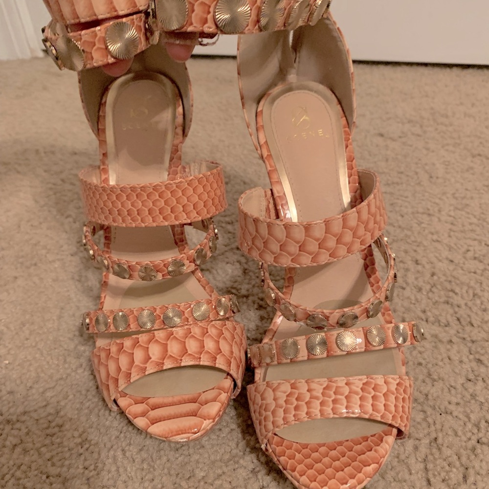 Straps Snake print heels